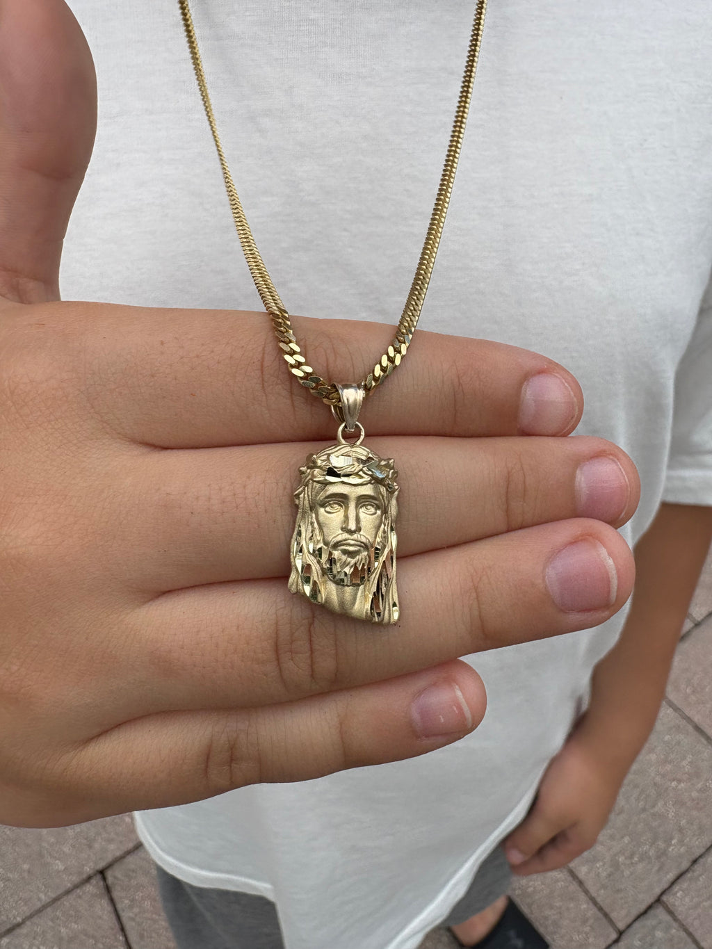 DIJE CARA DE CRISTO 10k.                    $219.99