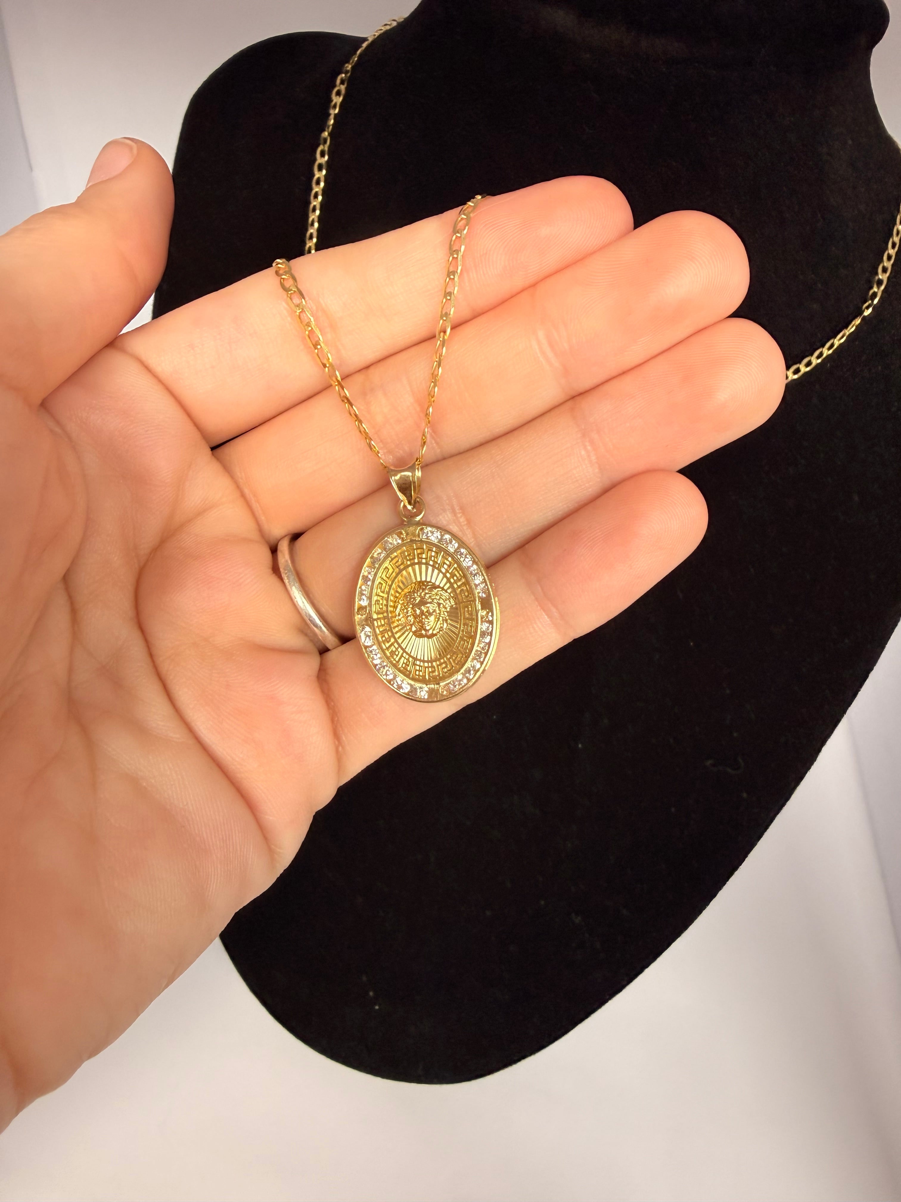 DIJE VERSACE 10k.                           $179.99