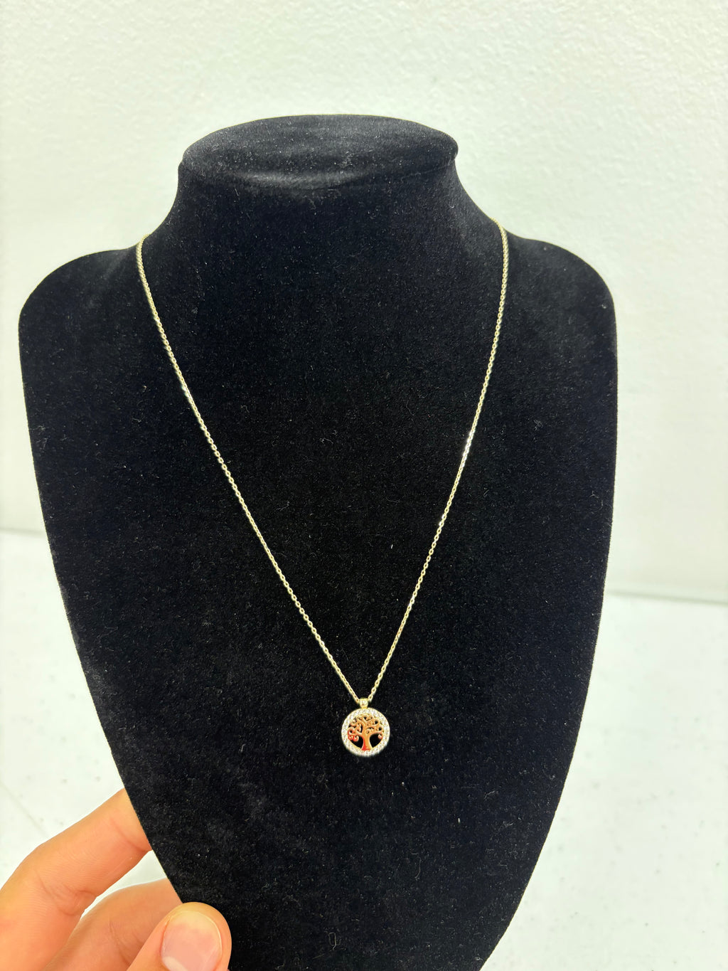 CADENA CON DIJE DEL ÁRBOL DE LA VIDA 10k $219.99