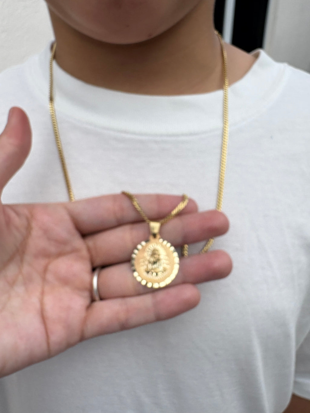 DIJE DE LA CARIDAD DEL COBRE 10k $249.99