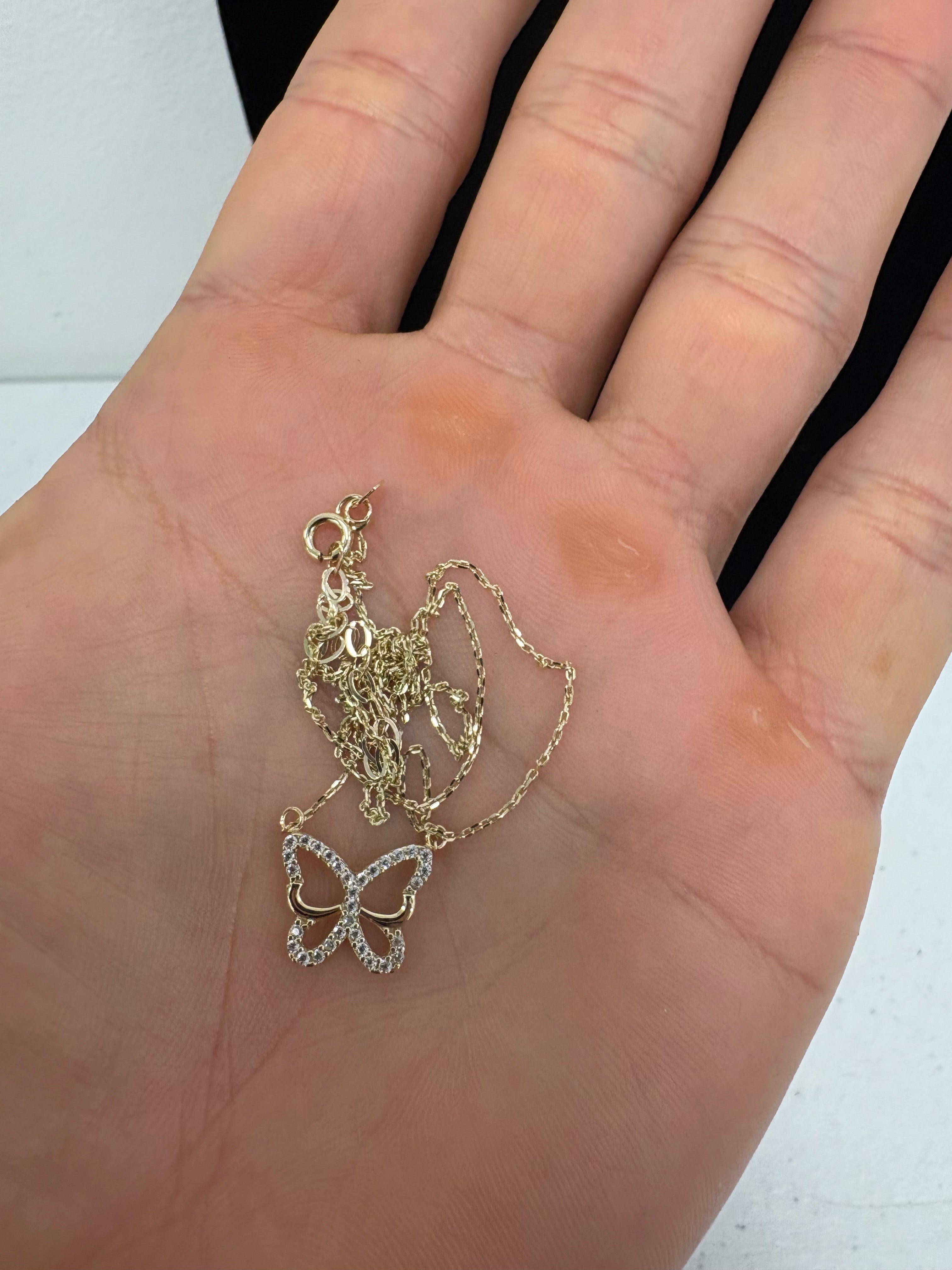 CADENA CON DIJE DE MARIPOSA 10K $219.99